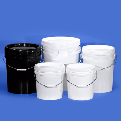 comprar Cubo de pintura blanca de plástico de 5 galones con tapa manija transparente 20 litros barril de cubo Fabricación en línea