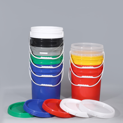 comprar 1-5L Capacidad de plástico lavar cubo de arena juguetes Contenedor con tapa de mango Logotipo personalizado Fabricación en línea