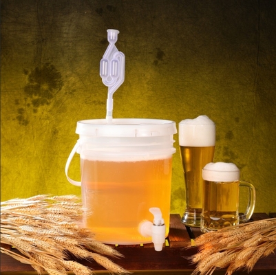 comprar Logotipo personalizado 2 tapas Fermentador de plástico para enzima de cerveza de frutas automática Contenedor Fabricación en línea