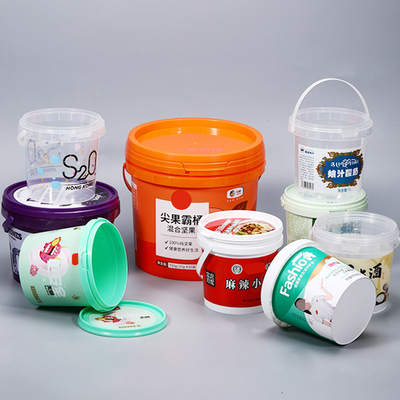 comprar Muestra suministrada de grado alimenticio IML cubos de helados de plástico PP personalizados con mango de tapa Fabricación en línea