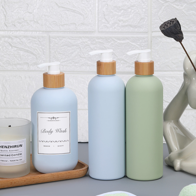comprar Botella de champú con tapa de bambú HDPE Tipo de plástico con toque suave Contenedor de loción corporal vacía Fabricación en línea
