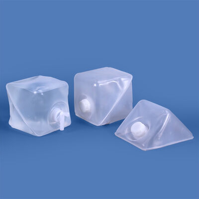 comprar Contenedor transparente de 4L de plástico suave plegable con tapa de grifo Fabricación en línea